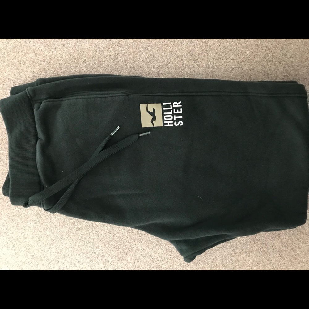 boys black hollister sweatpants